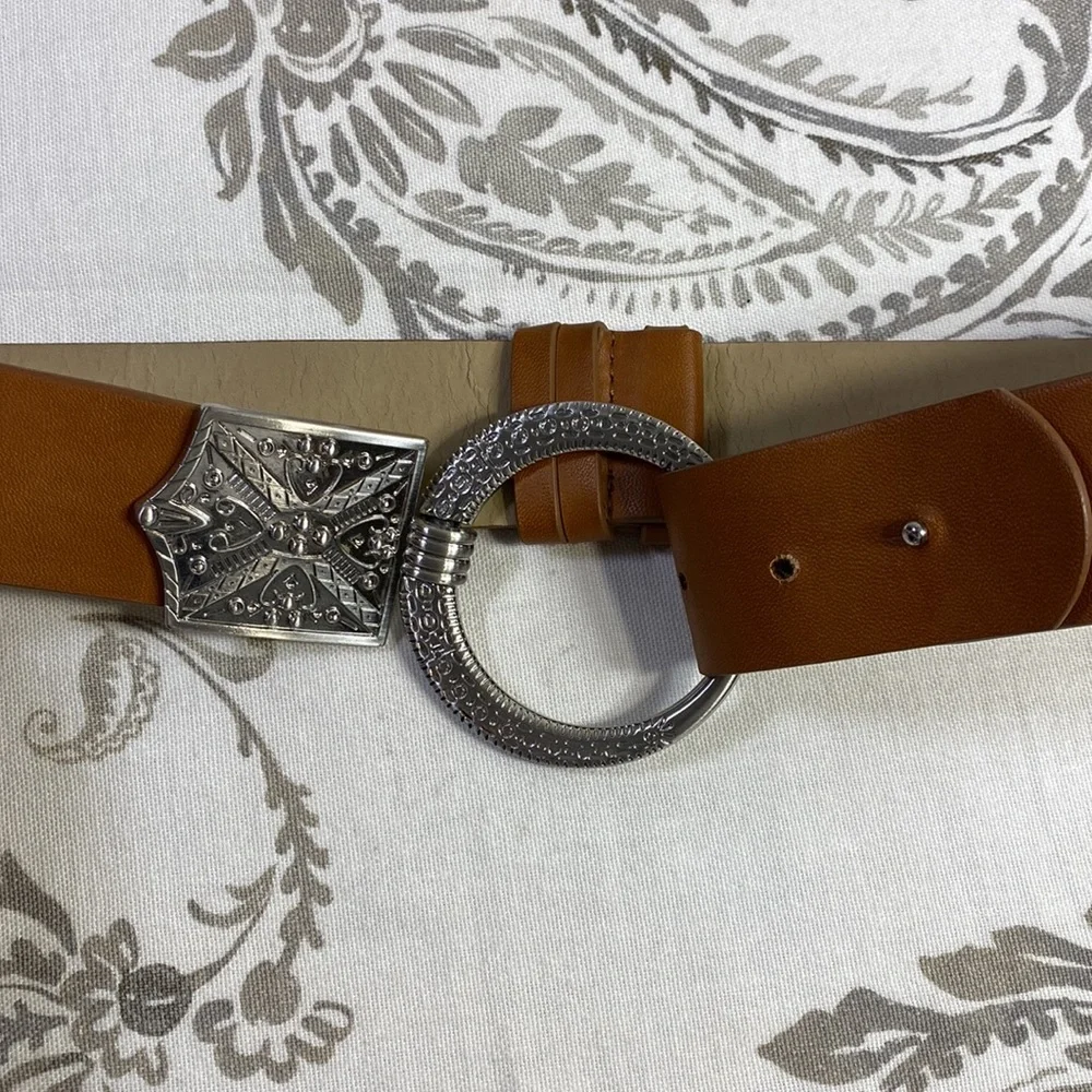 Chicos wide Boho silver‎ tone circle buckle